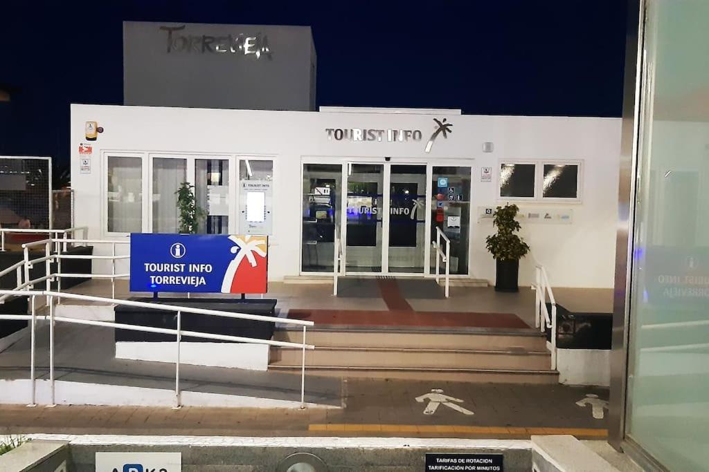 Ferienwohnung Adventure Harbour Torrevieja Exterior foto