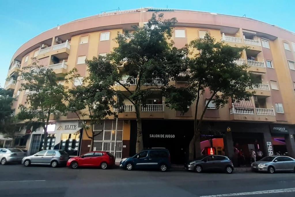Ferienwohnung Adventure Harbour Torrevieja Exterior foto