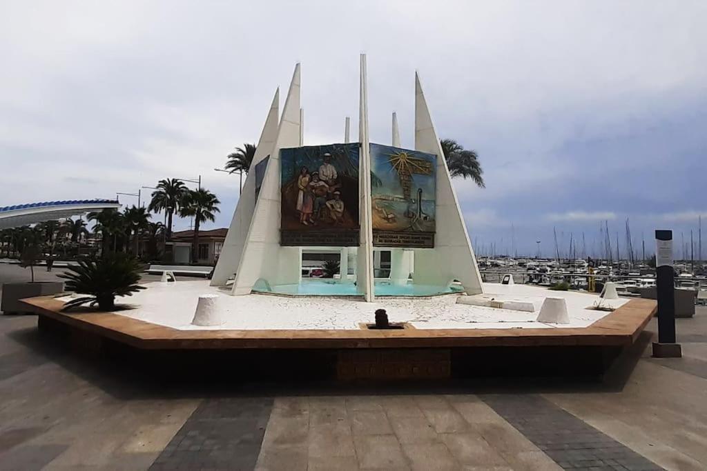 Ferienwohnung Adventure Harbour Torrevieja Exterior foto